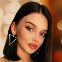 Олена Басай